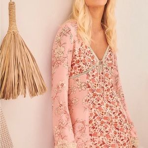 NWT FREE PEOPLE ODETTE PRINTED TUNIC - PETAL COMBO~So pretty & romantic looking.